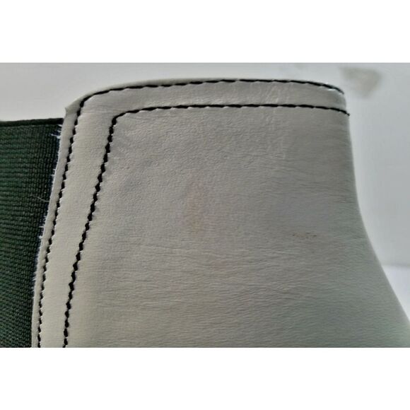 NWOT Marc Jacob Chelsea flatfirm boot woman Size 9. - Picture 9 of 9